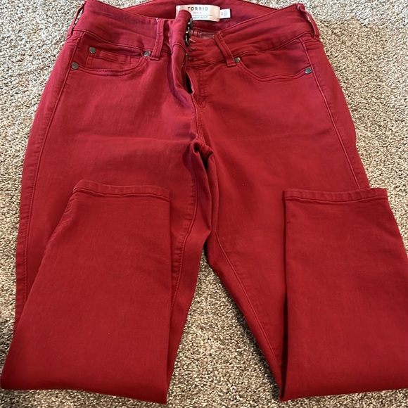 Red Ankle Jeans - Picture 3 of 6